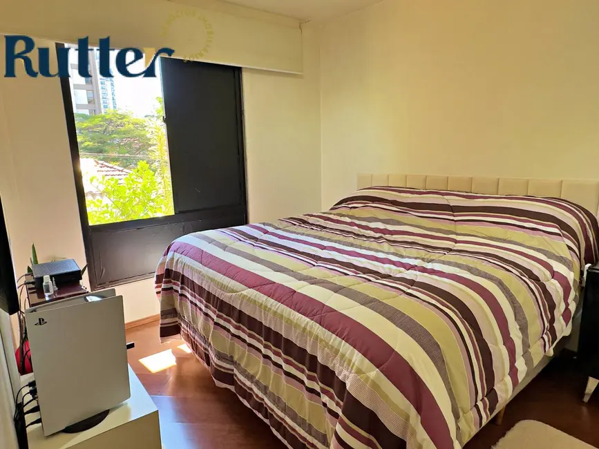 Apartamento com 3 quartos à venda, 185m2 em Indianópolis, São Paulo - SP - imagem 9 Foto 9 de Apartamento com 3 quartos à venda, 185m2 em Indianópolis, São Paulo - SP