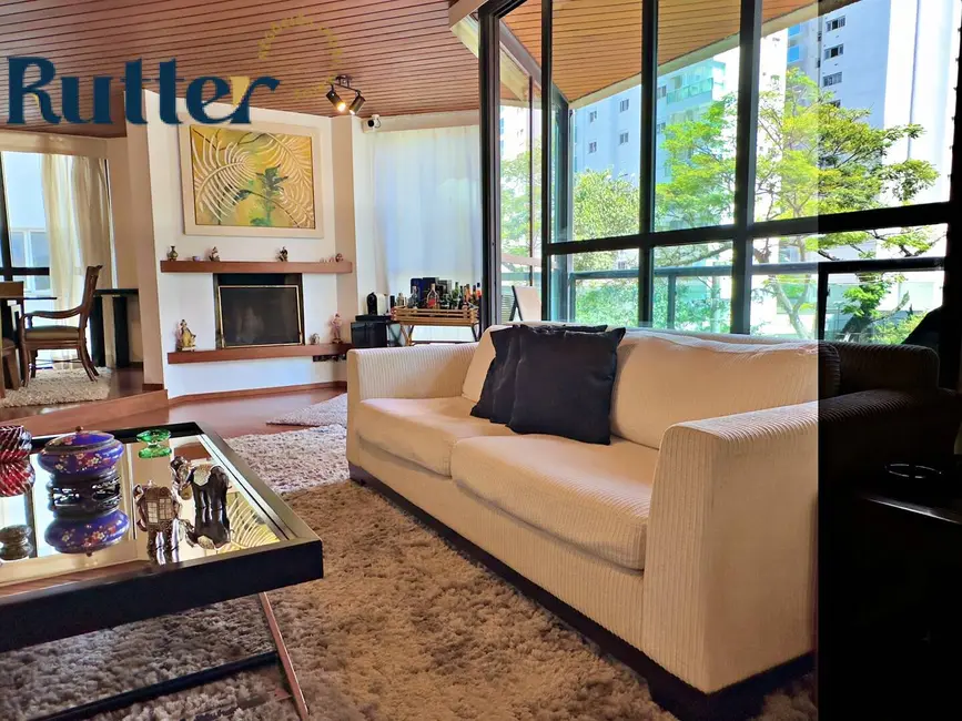 Foto 1 de Apartamento com 3 quartos à venda, 185m2 em Indianópolis, São Paulo - SP