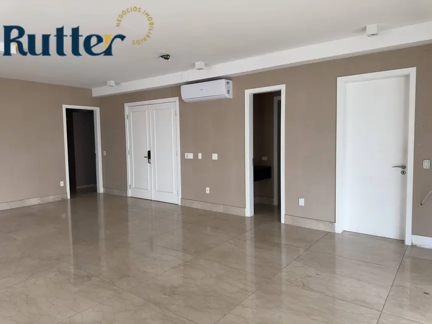 Apartamento à venda, 306m2 em Moema, São Paulo - SP - imagem 2 Foto 2 de Apartamento à venda, 306m2 em Moema, São Paulo - SP