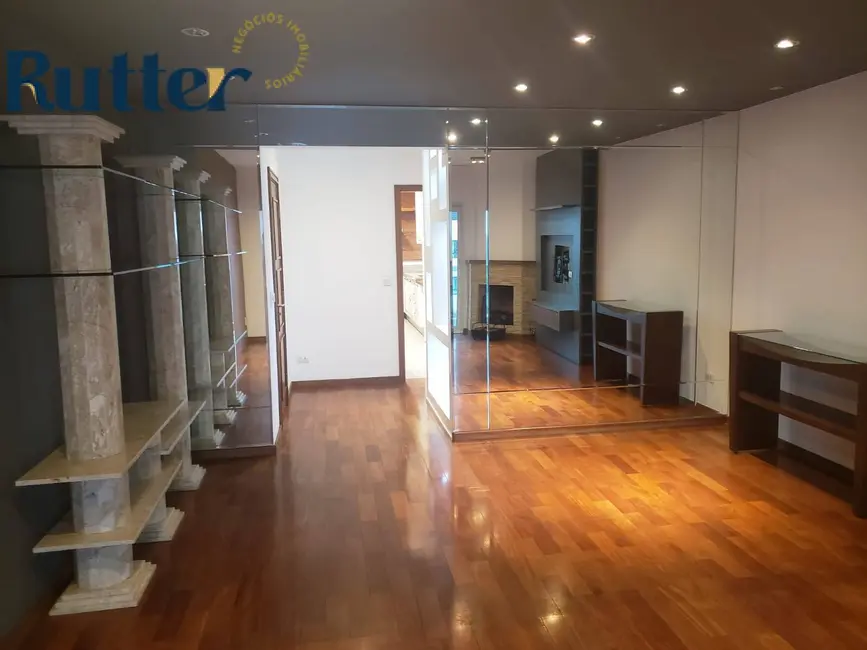 Apartamento com 3 quartos para alugar, 145m2 em Aclimação, São Paulo - SP - imagem 1 Foto 1 de Apartamento com 3 quartos para alugar, 145m2 em Aclimação, São Paulo - SP
