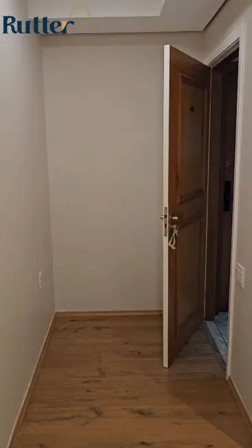 Foto 8 de Sala Comercial à venda e para alugar, 32m2 em Vila Suzana, São Paulo - SP
