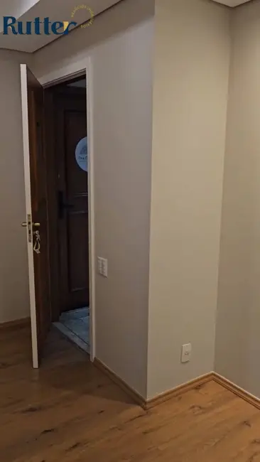 Foto 6 de Sala Comercial à venda e para alugar, 32m2 em Vila Suzana, São Paulo - SP