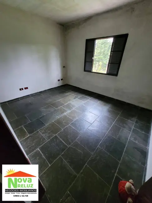 Casa com 3 quartos à venda em Ribeirao Pires - SP - imagem 4 Foto 4 de Casa com 3 quartos à venda em Ribeirao Pires - SP