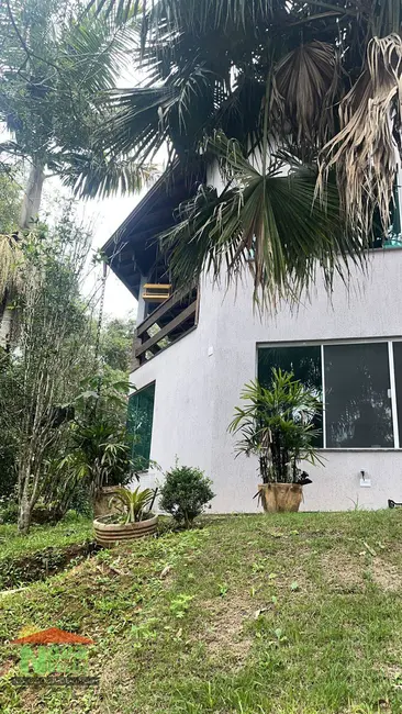 Foto 1 de Chácara com 3 quartos à venda e para alugar, 350m2 em Ipelândia, Suzano - SP