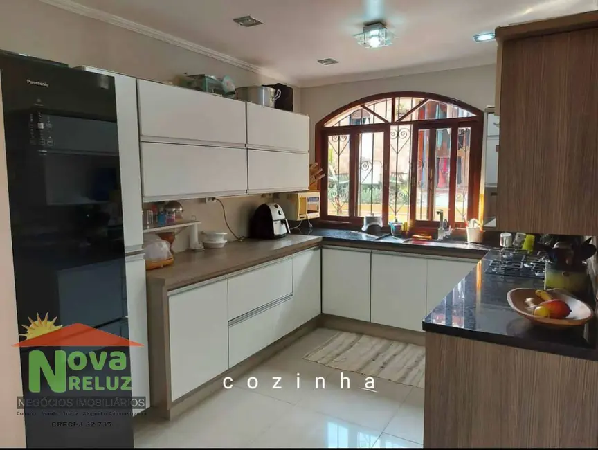 Foto 4 de Casa com 3 quartos à venda, 300m2 em Santa Luzia, Ribeirao Pires - SP