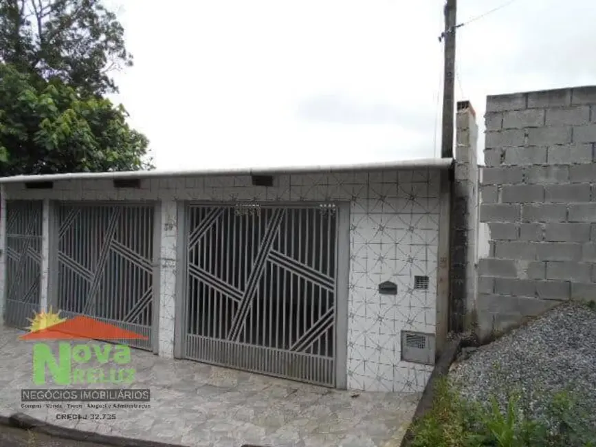 Casa com 3 quartos à venda, 534m2 em Ribeirao Pires - SP - imagem 1 Foto 1 de Casa com 3 quartos à venda, 534m2 em Ribeirao Pires - SP