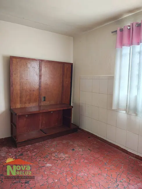 Chácara à venda, 1597m2 em Centro, Ribeirao Pires - SP - imagem 9 Foto 9 de Chácara à venda, 1597m2 em Centro, Ribeirao Pires - SP