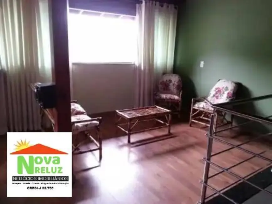 Casa com 3 quartos à venda, 576m2 em Quarta Divisão, Ribeirao Pires - SP - imagem 2 Foto 2 de Casa com 3 quartos à venda, 576m2 em Quarta Divisão, Ribeirao Pires - SP
