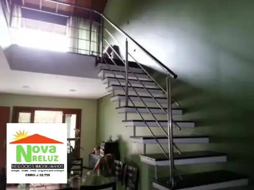 Casa com 3 quartos à venda, 576m2 em Quarta Divisão, Ribeirao Pires - SP - imagem 9 Foto 9 de Casa com 3 quartos à venda, 576m2 em Quarta Divisão, Ribeirao Pires - SP