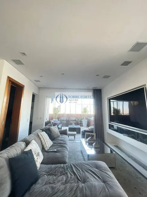 Apartamento com 3 quartos à venda, 181m2 em Vila Regente Feijó, São Paulo - SP - imagem 4 Foto 4 de Apartamento com 3 quartos à venda, 181m2 em Vila Regente Feijó, São Paulo - SP