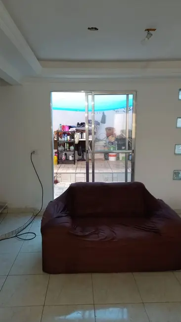 Foto 2 de Casa com 3 quartos à venda, 120m2 em Jardim Bartira, São Paulo - SP