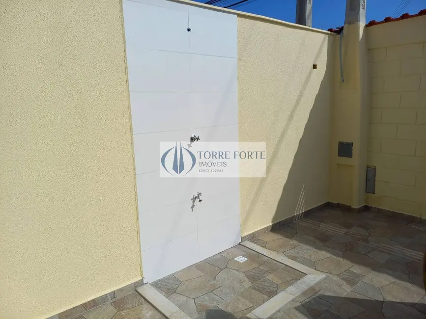 Foto 3 de Casa com 2 quartos à venda, 204m2 em Itanhaem - SP