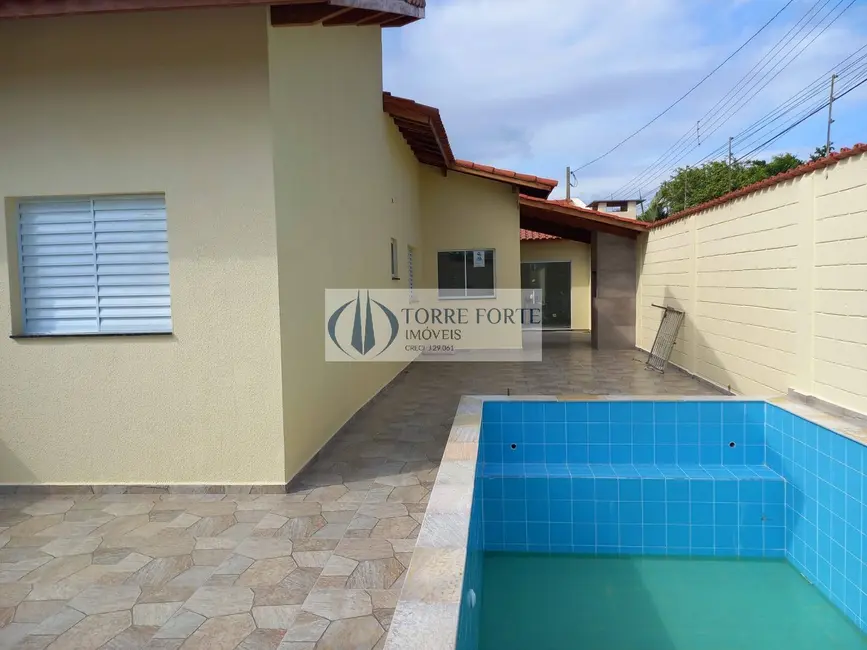 Foto 1 de Casa com 2 quartos à venda, 204m2 em Itanhaem - SP