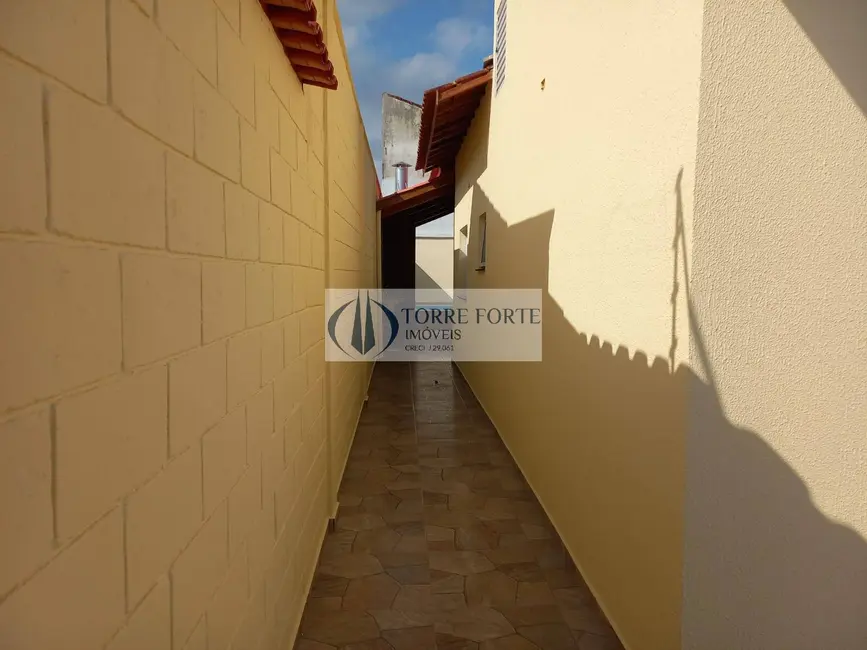 Foto 4 de Casa com 2 quartos à venda, 204m2 em Itanhaem - SP