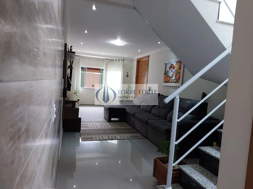 Casa com 4 quartos à venda, 247m2 em Vila Laís, São Paulo - SP - imagem 2 Foto 2 de Casa com 4 quartos à venda, 247m2 em Vila Laís, São Paulo - SP