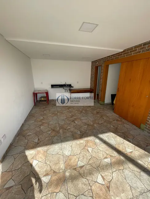 Casa com 2 quartos à venda, 100m2 em Vila Antonieta, São Paulo - SP - imagem 2 Foto 2 de Casa com 2 quartos à venda, 100m2 em Vila Antonieta, São Paulo - SP