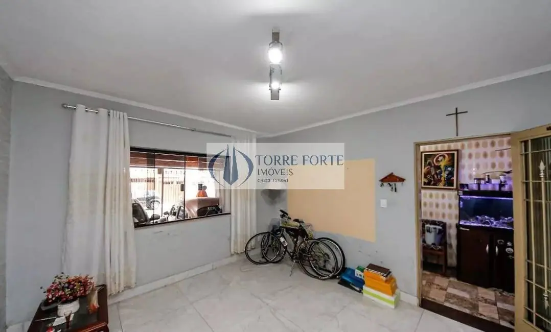 Sobrado com 4 quartos à venda, 150m2 em Vila Tolstoi, São Paulo - SP - imagem 1 Foto 1 de Sobrado com 4 quartos à venda, 150m2 em Vila Tolstoi, São Paulo - SP