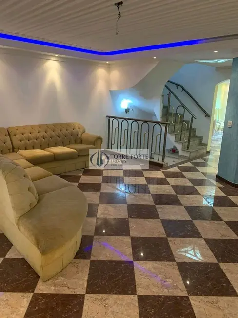 Foto 4 de Sobrado com 4 quartos à venda, 330m2 em Vila Antonieta, São Paulo - SP