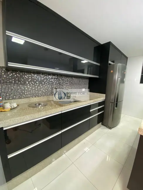 Foto 7 de Casa com 4 quartos à venda, 225m2 em São Paulo - SP