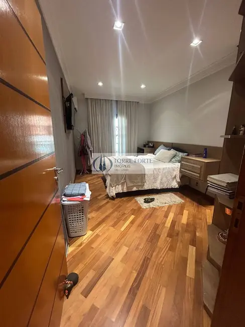 Foto 5 de Sobrado com 3 quartos à venda, 200m2 em Vila Camilópolis, Santo Andre - SP