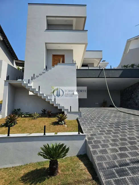 Foto 3 de Casa com 3 quartos à venda, 491m2 em Aruja - SP