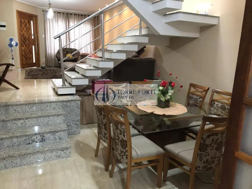 Foto 5 de Casa com 3 quartos à venda, 180m2 em Vila Ivone, São Paulo - SP