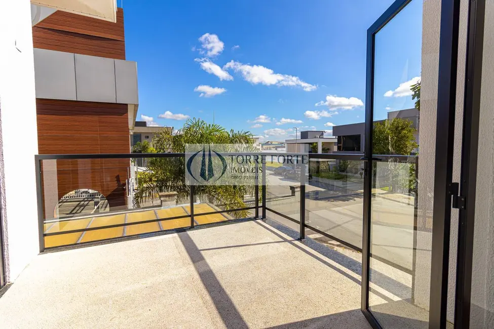 Foto 5 de Sobrado com 4 quartos à venda, 337m2 em Sao Jose Dos Campos - SP