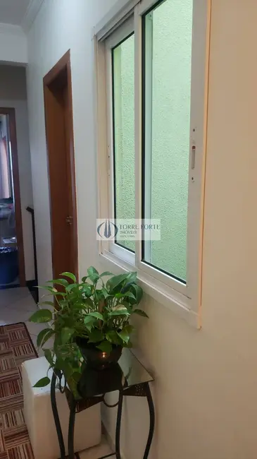 Sobrado com 3 quartos à venda, 110m2 em Jardim Progresso, Santo Andre - SP - imagem 8 Foto 8 de Sobrado com 3 quartos à venda, 110m2 em Jardim Progresso, Santo Andre - SP