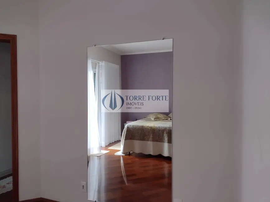 Foto 5 de Sobrado com 3 quartos à venda, 230m2 em Vila Scarpelli, Santo Andre - SP