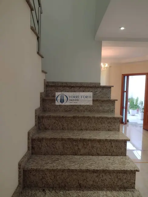 Foto 4 de Sobrado com 3 quartos à venda, 230m2 em Vila Scarpelli, Santo Andre - SP