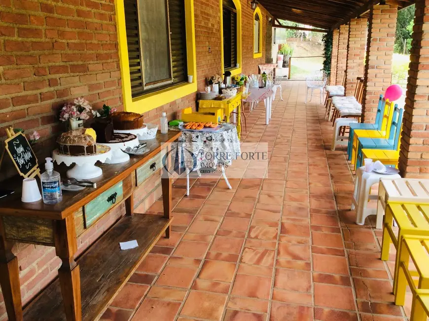 Chácara com 3 quartos à venda, 8000m2 em Extrema - MG - imagem 9 Foto 9 de Chácara com 3 quartos à venda, 8000m2 em Extrema - MG