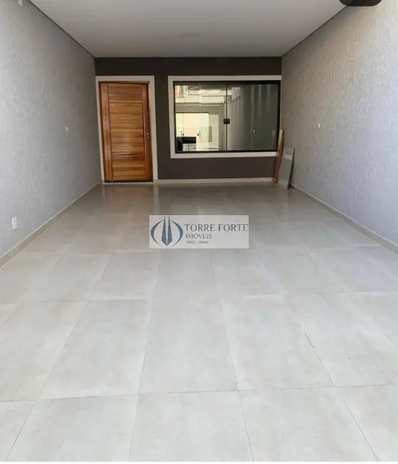 Foto 2 de Casa com 3 quartos à venda, 120m2 em Vila Santa Isabel, São Paulo - SP