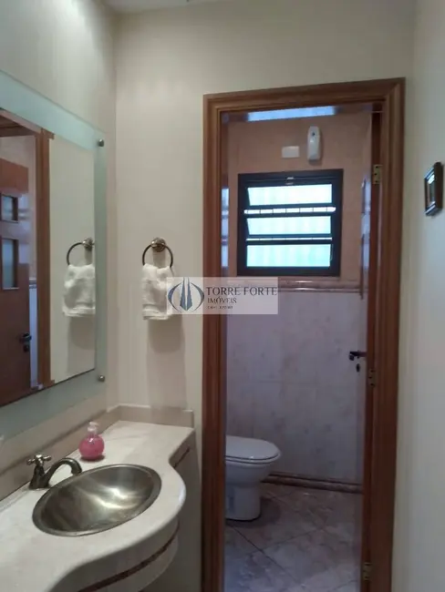 Casa com 3 quartos à venda, 226m2 em Tatuapé, São Paulo - SP - imagem 5 Foto 5 de Casa com 3 quartos à venda, 226m2 em Tatuapé, São Paulo - SP