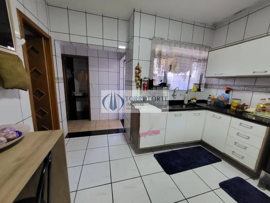 Foto 2 de Casa com 3 quartos à venda, 203m2 em Jardim Monções, Santo Andre - SP