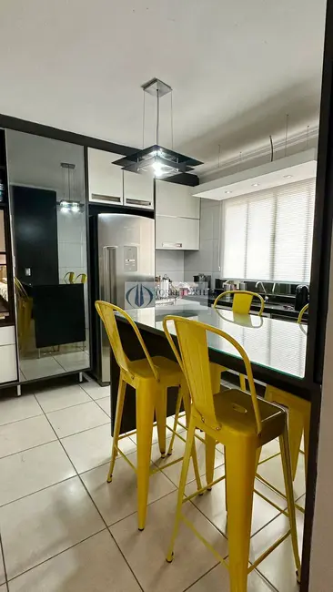 Foto 8 de Casa com 2 quartos à venda, 150m2 em Jardim Tietê, São Paulo - SP