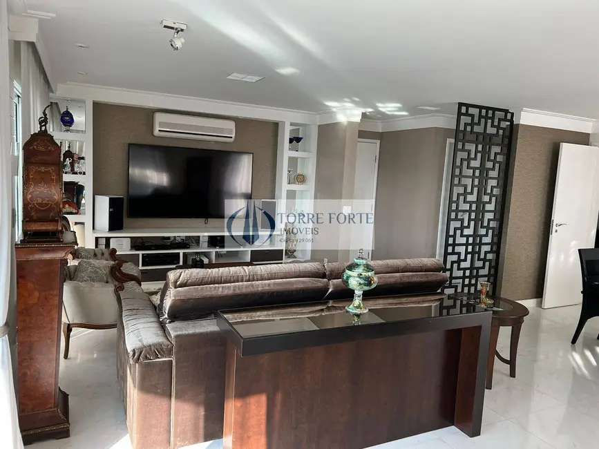 Foto 4 de Apartamento com 4 quartos à venda, 225m2 em Tatuapé, São Paulo - SP