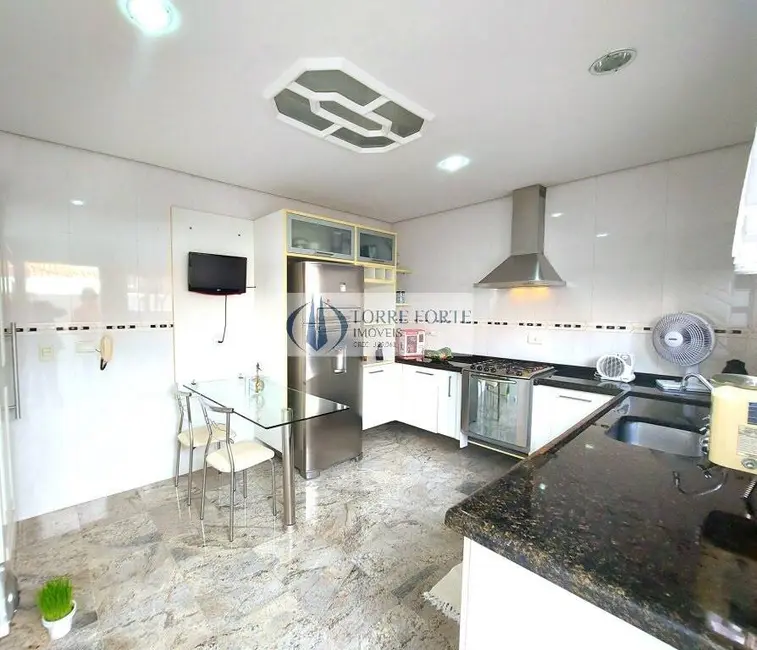 Foto 3 de Casa com 2 quartos à venda e para alugar, 121m2 em Vila Mafra, São Paulo - SP