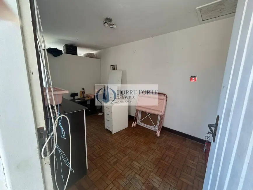 Foto 3 de Casa com 3 quartos para alugar, 240m2 em Cidade Mãe do Céu, São Paulo - SP