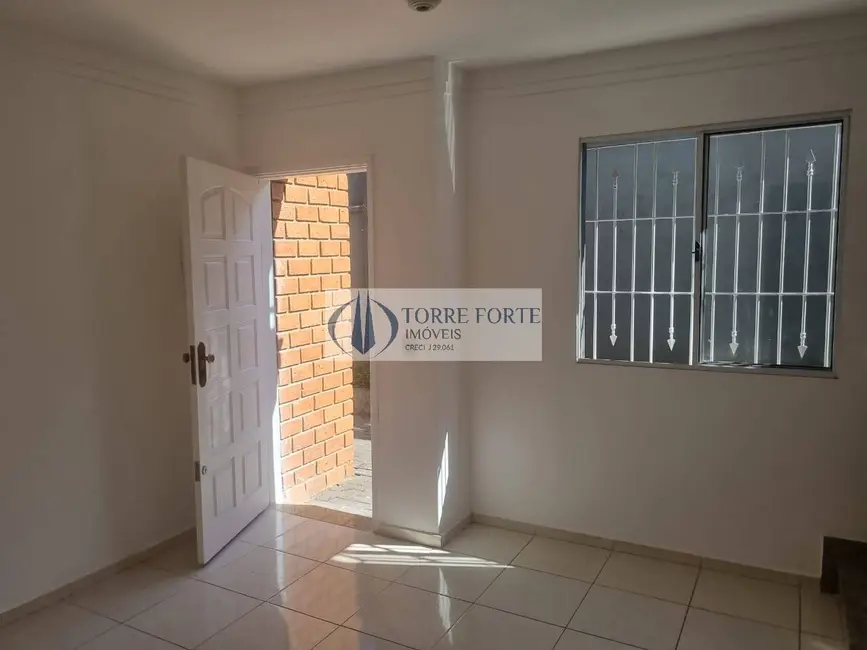 Casa com 2 quartos à venda, 65m2 em Itaquera, São Paulo - SP - imagem 2 Foto 2 de Casa com 2 quartos à venda, 65m2 em Itaquera, São Paulo - SP