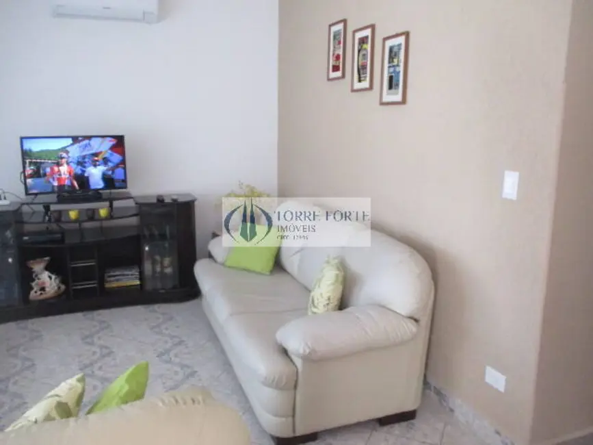 Casa com 2 quartos à venda, 151m2 em Flórida, Praia Grande - SP - imagem 8 Foto 8 de Casa com 2 quartos à venda, 151m2 em Flórida, Praia Grande - SP