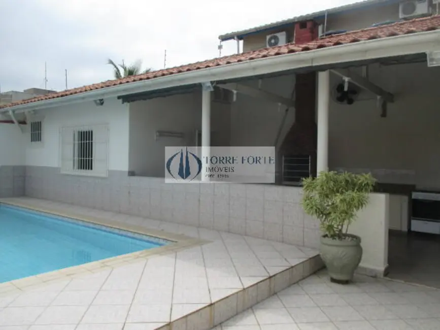 Foto 1 de Casa com 2 quartos à venda, 151m2 em Flórida, Praia Grande - SP