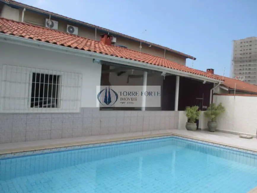 Casa com 2 quartos à venda, 151m2 em Flórida, Praia Grande - SP - imagem 3 Foto 3 de Casa com 2 quartos à venda, 151m2 em Flórida, Praia Grande - SP