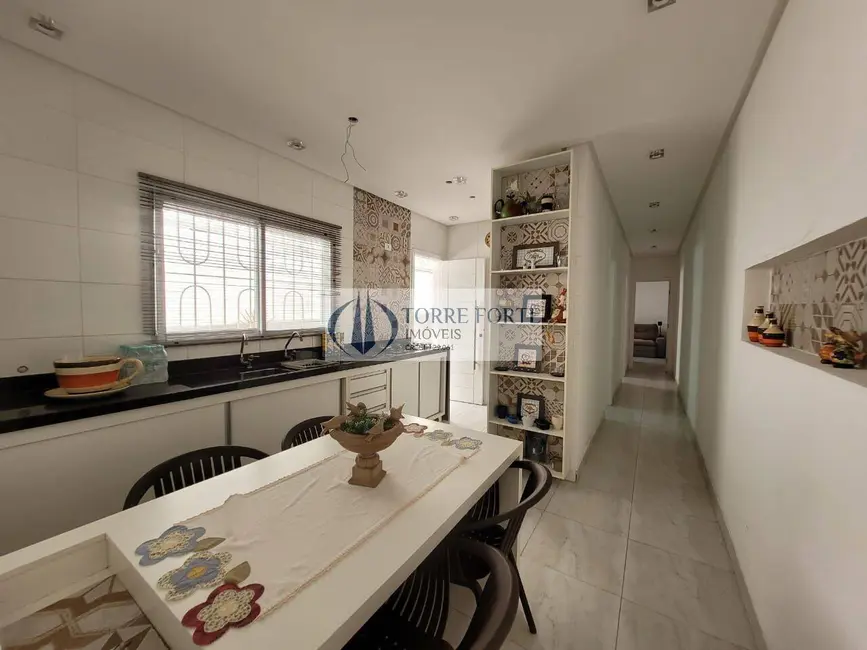 Casa com 3 quartos à venda, 115m2 em Aviação, Praia Grande - SP - imagem 4 Foto 4 de Casa com 3 quartos à venda, 115m2 em Aviação, Praia Grande - SP