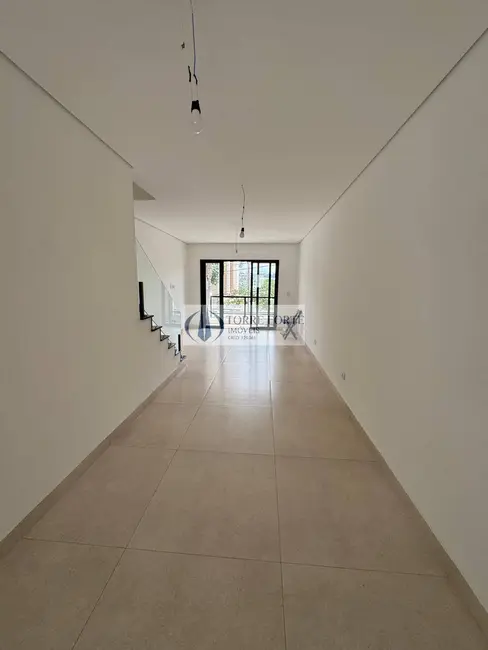 Foto 2 de Casa com 2 quartos à venda, 144m2 em Vila Antonieta, São Paulo - SP