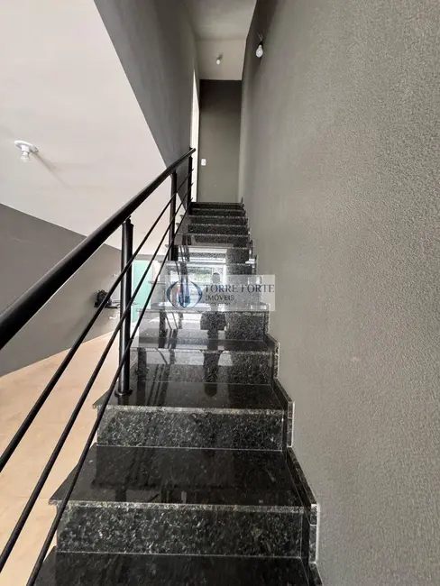 Foto 4 de Casa com 2 quartos à venda, 144m2 em Vila Antonieta, São Paulo - SP