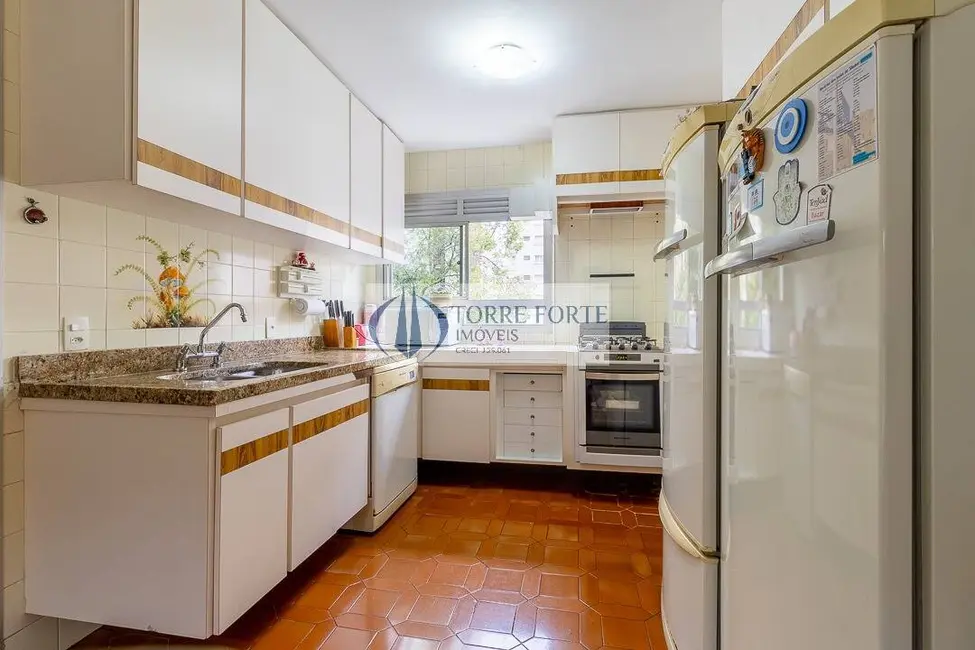 Foto 6 de Apartamento com 4 quartos à venda, 220m2 em Jardim Paulista, São Paulo - SP