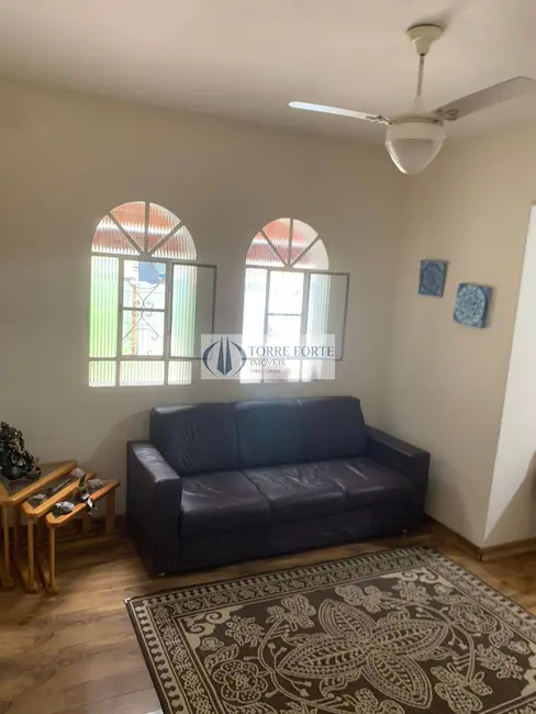 Casa com 3 quartos à venda, 100m2 em Vila Jacuí, São Paulo - SP - imagem 5 Foto 5 de Casa com 3 quartos à venda, 100m2 em Vila Jacuí, São Paulo - SP