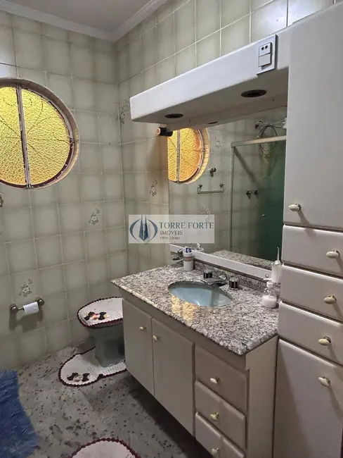 Casa com 3 quartos à venda, 225m2 em Vila Humaitá, Santo Andre - SP - imagem 3 Foto 3 de Casa com 3 quartos à venda, 225m2 em Vila Humaitá, Santo Andre - SP