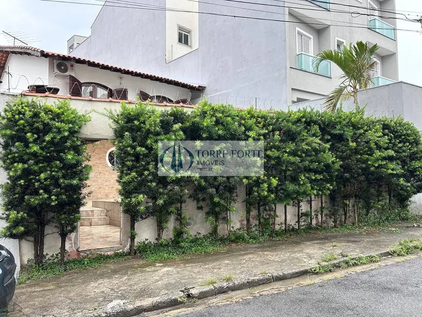 Casa com 3 quartos à venda, 225m2 em Vila Humaitá, Santo Andre - SP - imagem 5 Foto 5 de Casa com 3 quartos à venda, 225m2 em Vila Humaitá, Santo Andre - SP