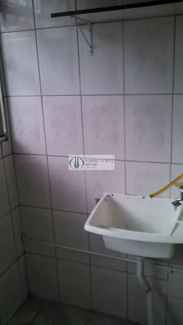 Foto 3 de Apartamento com 2 quartos à venda, 54m2 em Jardim Lucinda, São Paulo - SP